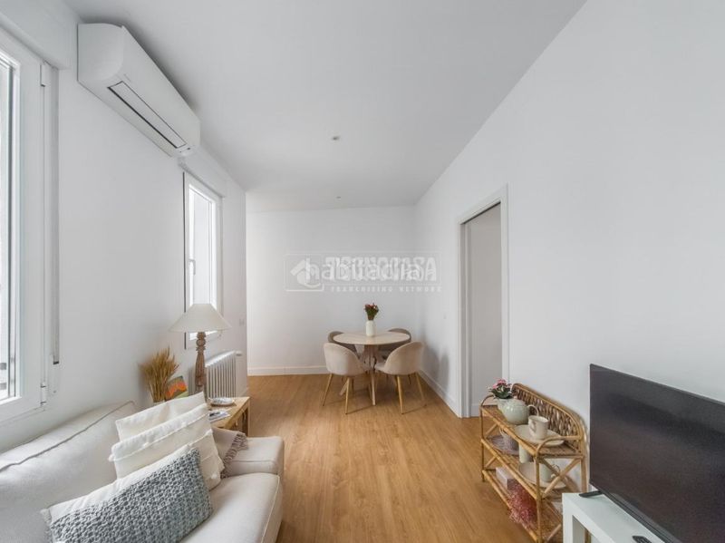 Foto f9624798-b872-476f-93d4-8c4f3e1b3efe. Pis amb calefacció a Ríos Rosas-Nuevos Ministerios Madrid