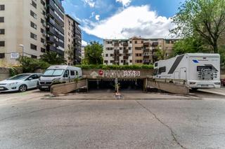 Aparcament cotxe a San Pascual. Boxplaza de garaje en venta en madrid