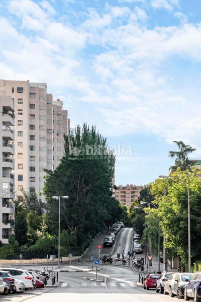 Foto 85b3ad19-3413-47f7-a9c6-2f839e78d845. Parking coche boxplaza de garaje en venta en San Pascual Madrid