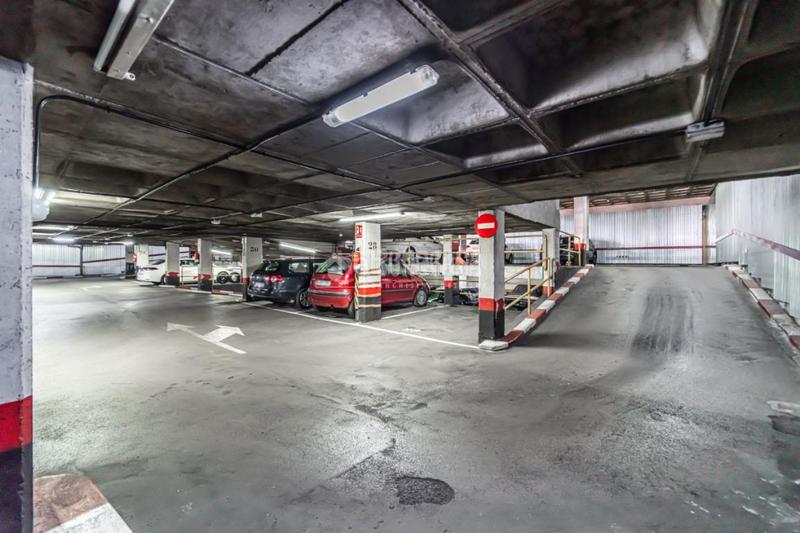 Foto 731e82c4-28d2-41ef-bab7-06ba6a8a0982. Parking coche boxplaza de garaje en venta en San Pascual Madrid