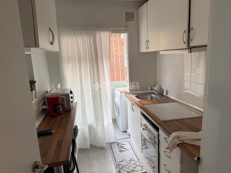 Foto 7b152d22-fb0e-442b-826b-38ec46df4217. Piso  en venta en San Pascual Madrid
