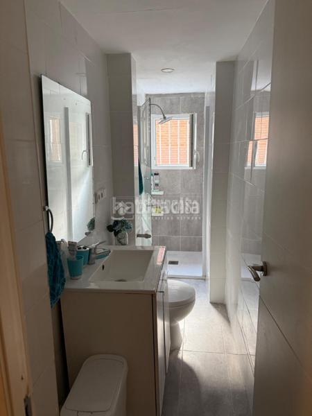 Foto d1f409cc-56d9-4ae3-aac2-b85869a8710a. Piso  en venta en San Pascual Madrid