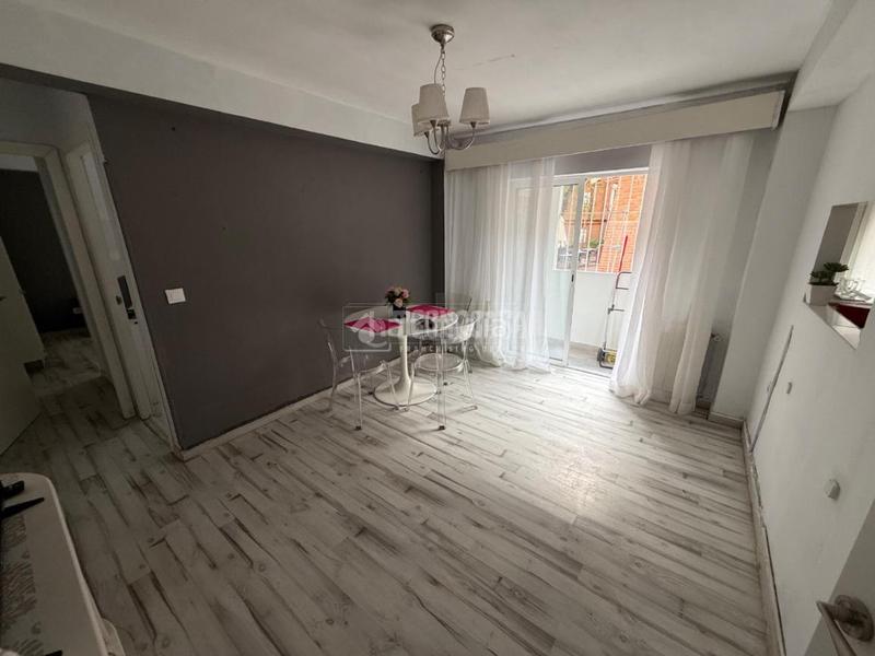 Foto d4ff826f-b770-4e29-8b62-5003a6267636. Piso  en venta en San Pascual Madrid
