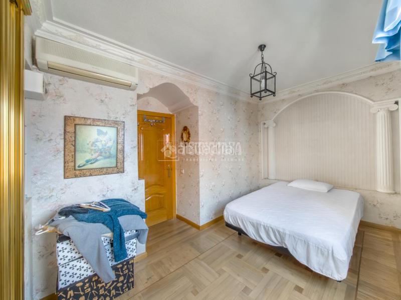 Foto 1d91d6a6-dd06-4b56-8ceb-142bffa641b6. Piso  en venta en San Pascual Madrid