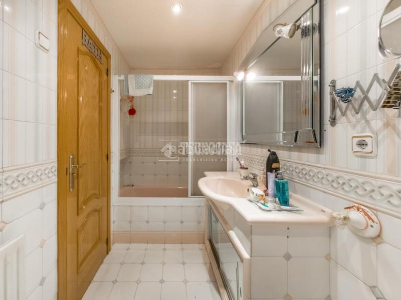 Foto c9cd0153-31a9-4494-bd15-39b6918493d2. Piso  en venta en San Pascual Madrid