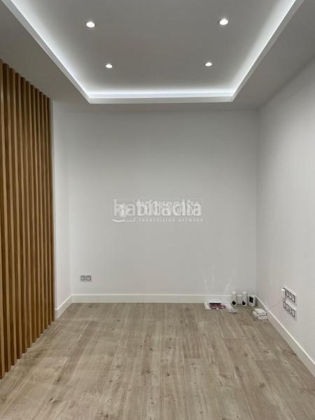 Foto 594371bb-8365-49c1-a9b8-0e174902194b. Loft piso en venta en San Pascual Madrid