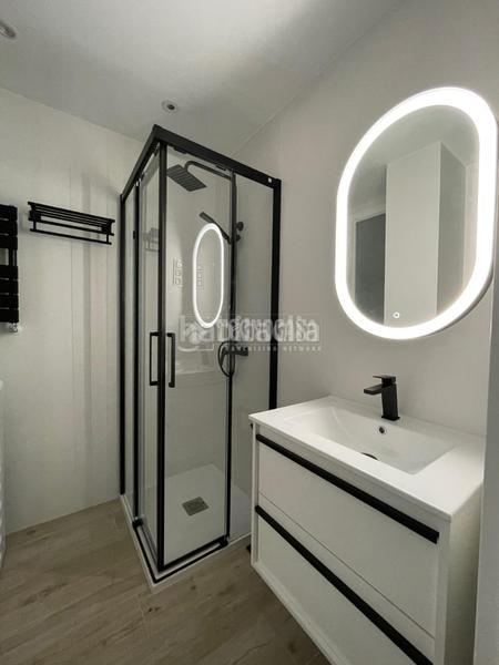 Foto 760e50b1-f83b-4afb-a0ef-b9d9d498817e. Loft piso en venta en San Pascual Madrid