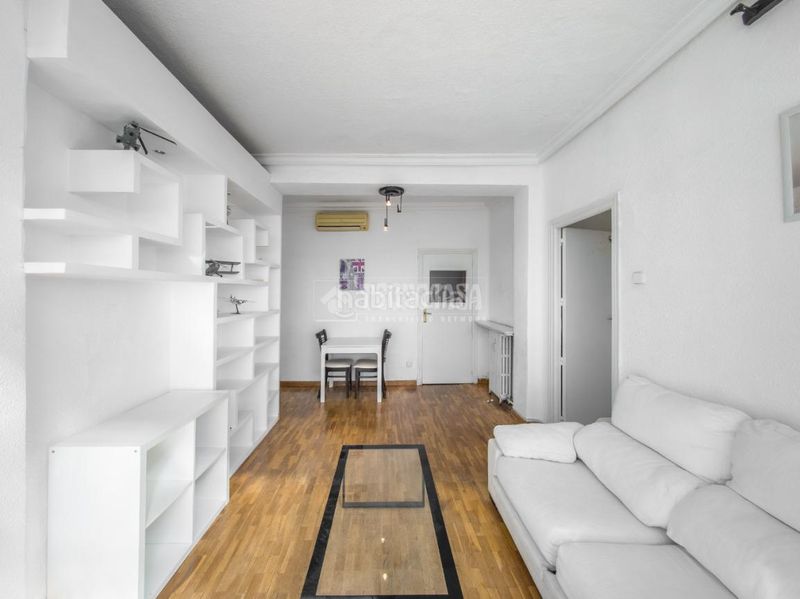 Foto 8ac5cbf3-d0fb-4dec-9c54-e3e8c4350482. Piso  en venta en Concepción Madrid
