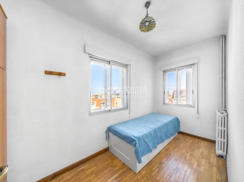 Foto fb5a44f0-bf35-478e-bd7f-2d0346ad36e9. Piso  en venta en Concepción Madrid