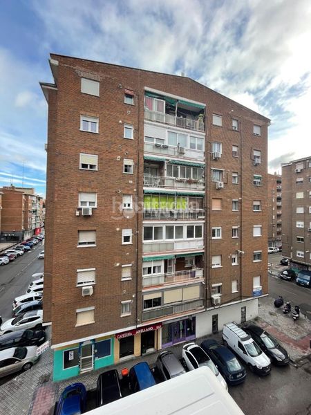 Foto 6b874efa-adaa-45c2-a84f-63b8f7068673. Estudi a San Pascual Madrid