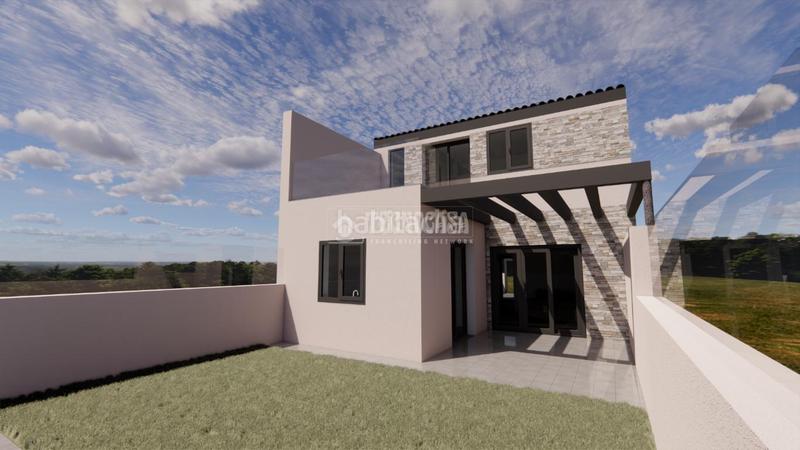 Foto b8330a99-fbaa-4963-abd7-caa8aa64257e. Casa pareada casa en venta en Centro Navalcarnero