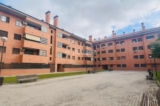 Pis a La Dehesa - El Pinar. Piso en venta en navalcarnero