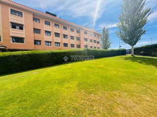 Pis a La Dehesa - El Pinar. Piso en venta en navalcarnero