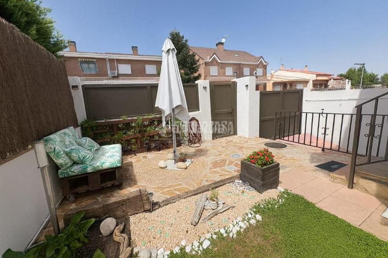 Foto 35c22db9-031f-434e-b5b1-4e6e5eaa7e6d. Casa pareada casa en venta en El Pijorro Navalcarnero