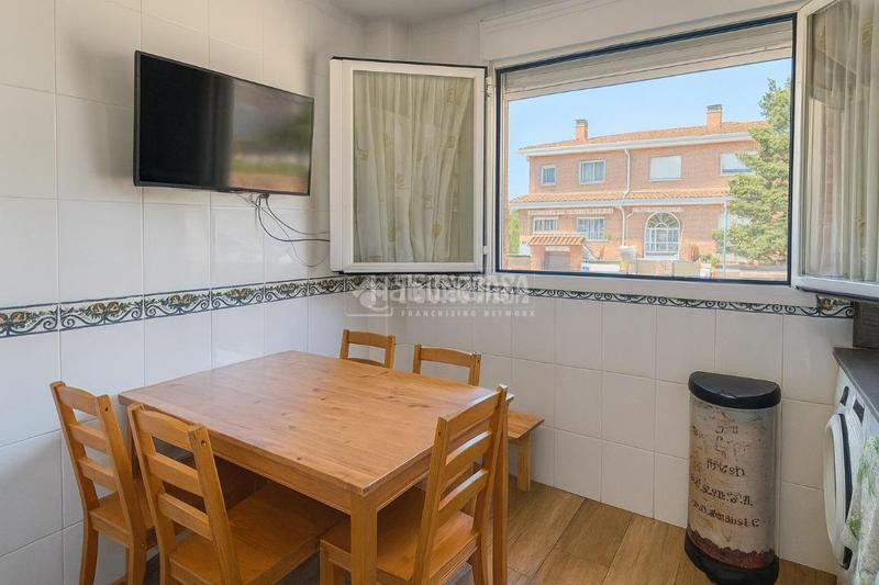 Foto cb83b1b6-7f32-47f5-b36b-90e1f0153e63. Casa pareada casa en venta en El Pijorro Navalcarnero
