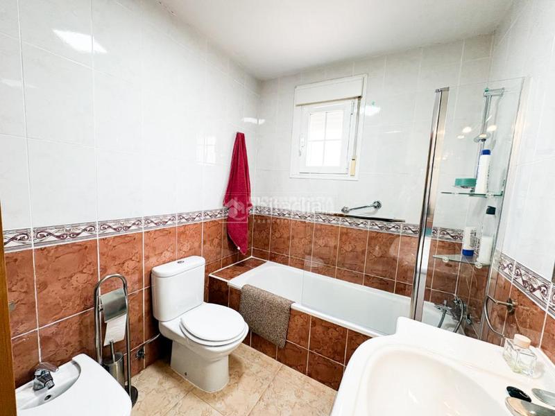 Foto aa45ed19-c8f0-4a70-a50d-7dd1b7930685. Maison jumelée avec chauffage parking dans Covadonga - Los Manzanos Navalcarnero