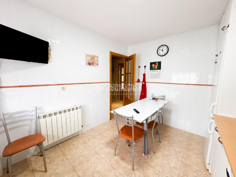 Foto b3ddd096-9284-4ec8-8510-58a4eec4cdd7. Maison jumelée avec chauffage parking dans Covadonga - Los Manzanos Navalcarnero