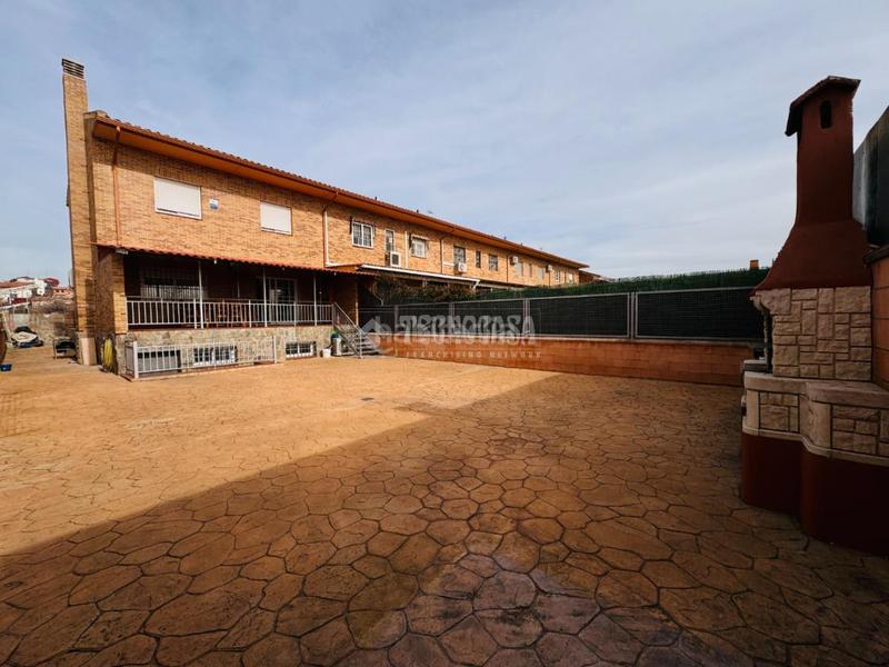 Foto c34ea959-f57b-4212-9abd-e9c3626978dd. Maison jumelée avec chauffage parking dans Covadonga - Los Manzanos Navalcarnero