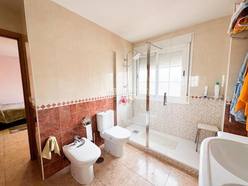 Foto e4a79b9f-4726-4a7d-bcf2-e363cfa9f843. Maison jumelée avec chauffage parking dans Covadonga - Los Manzanos Navalcarnero