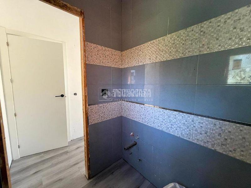 Foto 5e99eb80-7079-43b3-a5d1-9425e26b02b1. Casa amb piscina a Villa del Prado