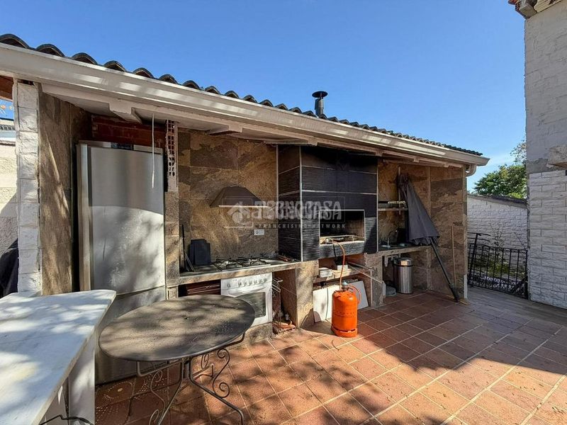 Foto a4f97c51-795e-4451-90b5-98e9e53deb74. Casa amb piscina a Villa del Prado