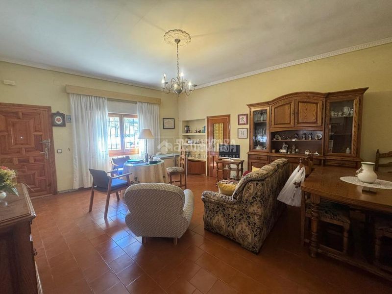 Foto f83db9d8-9c32-4840-8097-068164dee8ca. Casa a Centro Navalcarnero