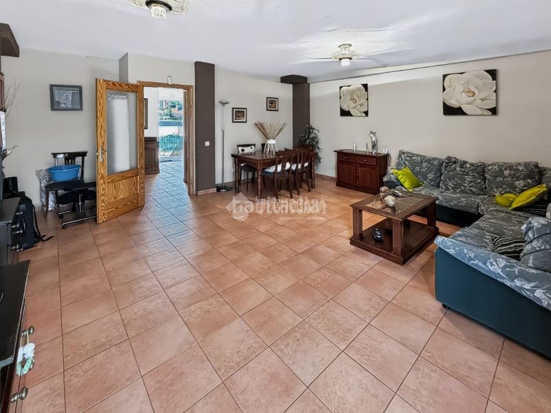 Foto 0e1a651c-1219-4f18-a5e7-dab21b9165fd. Casa aparellada amb calefacció aparcament a Covadonga - Los Manzanos Navalcarnero