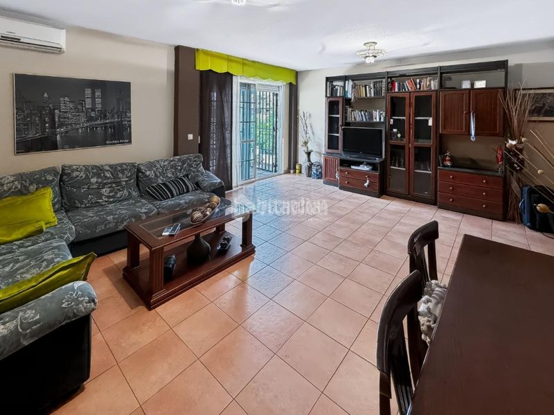 Foto 8a7a95ed-4fdc-4070-8d76-fd49e5389d67. Casa aparellada amb calefacció aparcament a Covadonga - Los Manzanos Navalcarnero