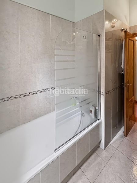 Foto c45ddfc5-ee04-44ba-9dda-28a36d7470a9. Casa aparellada amb calefacció aparcament a Covadonga - Los Manzanos Navalcarnero