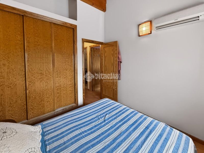 Foto f6722287-dd17-4b5c-8b83-45ecf3cc65f2. Casa aparellada amb calefacció aparcament a Covadonga - Los Manzanos Navalcarnero