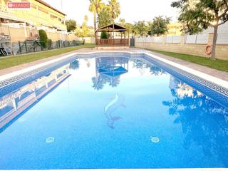 Reihenhaus in Cunit Residencial. Chalet adosado esquinero en cunit !!!