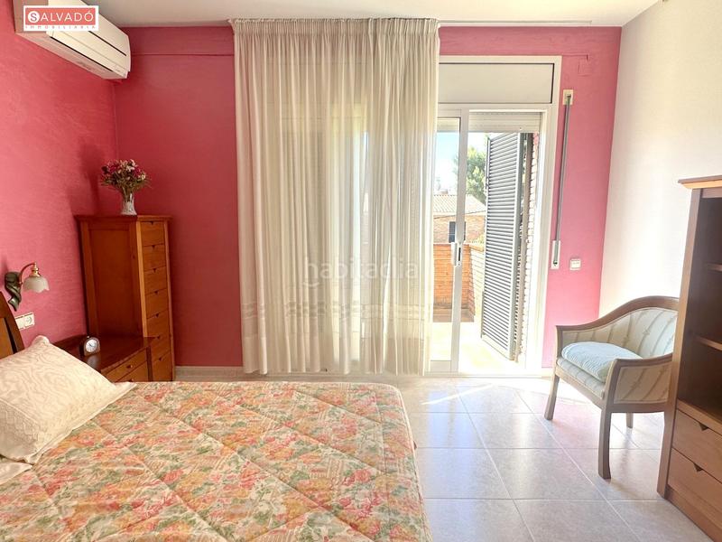 Foto 6a429aae-56e8-41fa-956e-ae462932cd61. Xalet amb calefacció aparcament a Calafell residencial Calafell