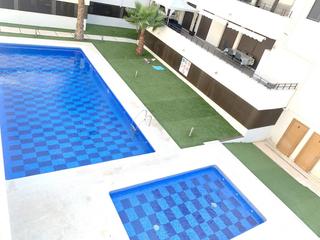 Lloguer Pis a Bonavista. Precioso piso seminuevo con mucha luz diurna y piscina comunitar