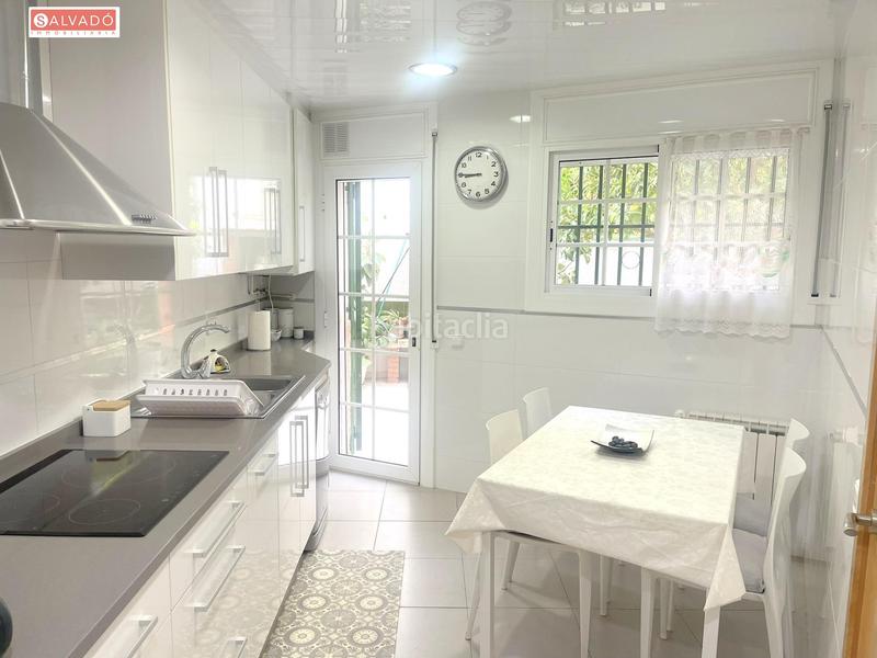 Foto 166aed26-155f-4b3e-b728-0a4b6e8e97cf. Casa adossada amb calefacció aparcament a Segur de Calafell nucli urbà Segur de Calafell