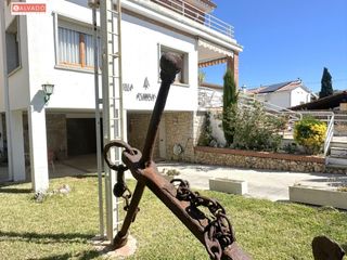 Chalet in Segur de Calafell Nucli Urbà. Chalet independiente con pisicna !!!