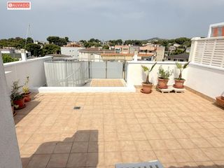 Attico in Cunit Residencial. Exclusivo ático con espectacular solárium privado y barbacoa!