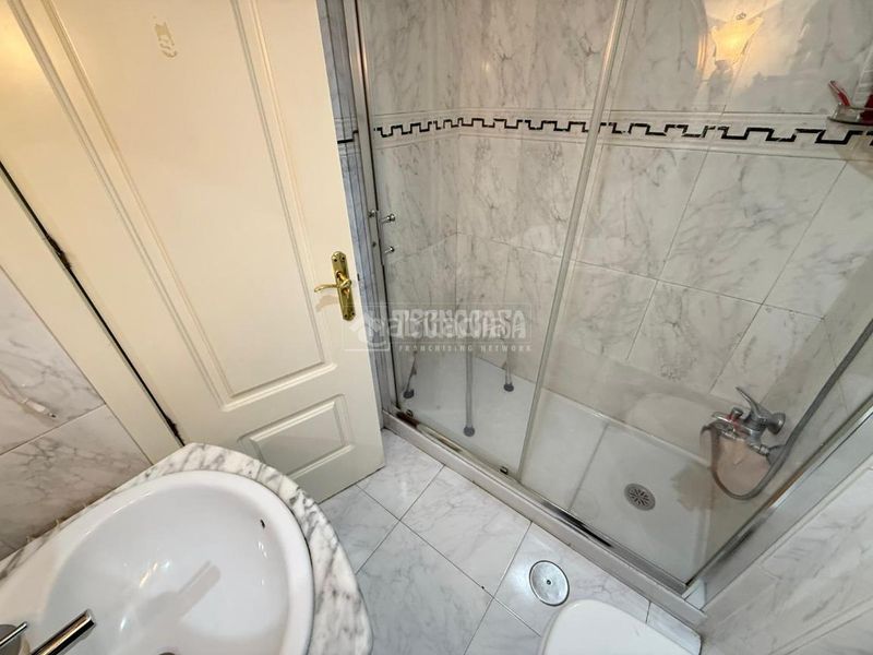 Foto 18066c06-f955-44d0-8436-399f68f66215. Pis amb calefacció a Adelfas Madrid