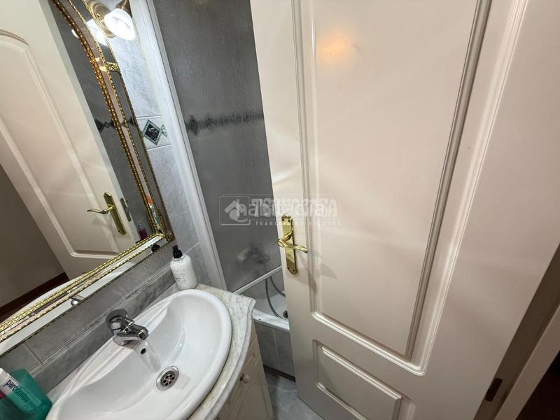 Foto 6163d894-63e8-477f-95d0-cbdd71a9328a. Pis amb calefacció a Adelfas Madrid