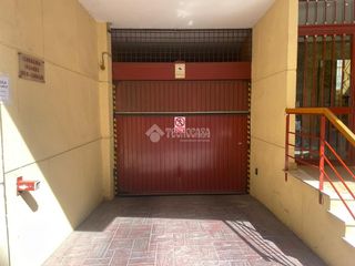 Miete Autoparkplatz in Adelfas. Boxplaza de garaje en alquiler en madrid