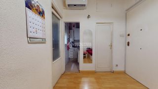 Pis a Adelfas. Piso en venta en madrid
