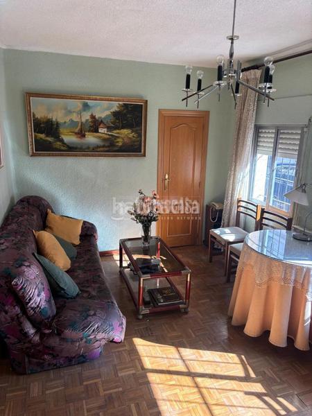 Foto dd6a3e84-74a8-4066-82aa-c6aab40de40e. Piso  en venta en Vista Alegre Madrid