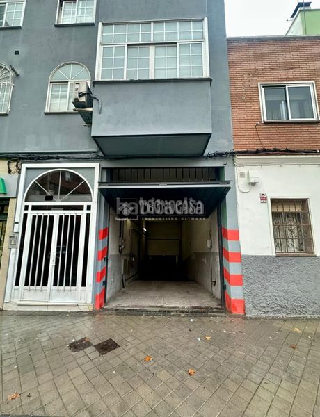 Foto 325d4ab7-63d2-4fe9-8f55-a0c206af15ed. Posto auto in Aluche Madrid