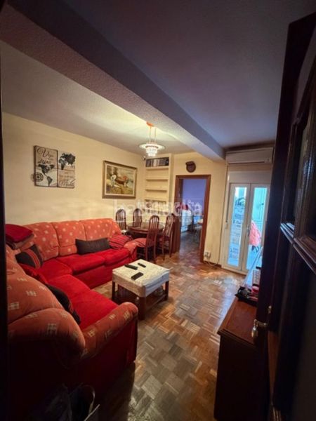 Foto 11cad818-5a79-43bb-84cd-79907c7d769e. Flat with heating in Aluche Madrid