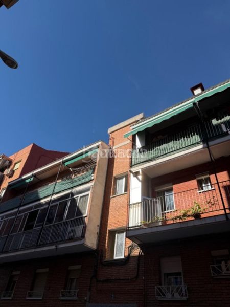 Foto 4cddcaa7-83fb-42f8-b783-d76d759e0483. Flat with heating in Aluche Madrid