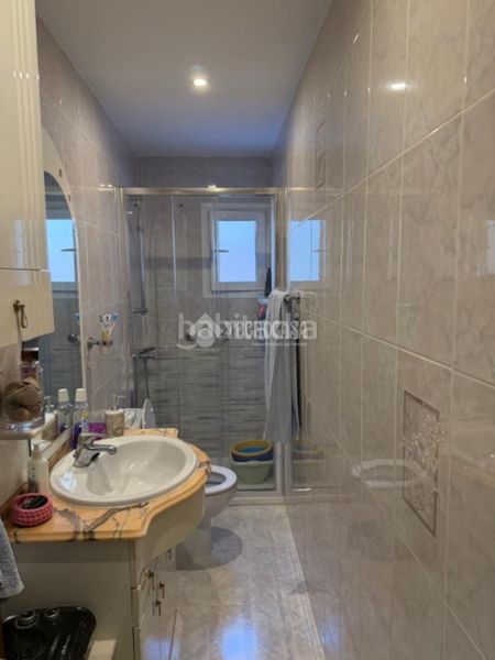 Foto 51b07119-8a74-48e5-8bc9-0a6edbc71990. Flat with heating in Aluche Madrid