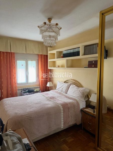 Foto 5309f3f9-1bfe-44ed-b6dc-c7ddd8905069. Flat with heating in Aluche Madrid