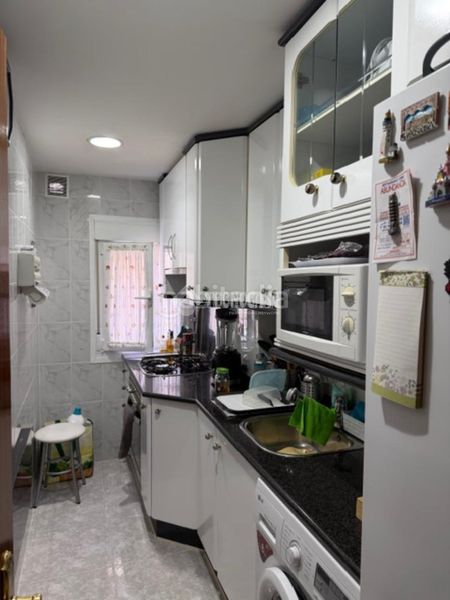Foto b104dc10-74a0-4f5c-870e-d914a4dcf979. Flat with heating in Aluche Madrid
