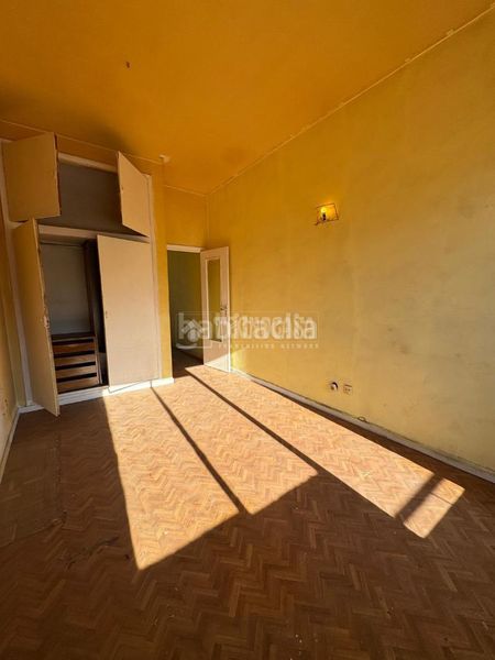 Foto 66ea1fdb-7df6-4138-9a61-ff811f4b7975. Estudio piso en venta en Vallehermoso Madrid