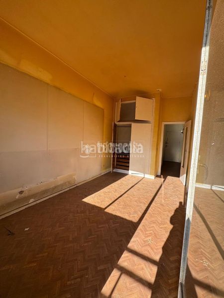 Foto 9400da6f-db3a-4fe9-b476-403185c460bb. Estudio piso en venta en Vallehermoso Madrid