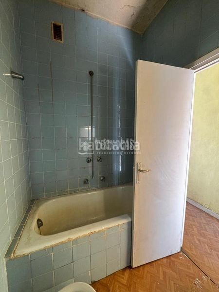 Foto f366eede-0a29-4228-98bb-77d7a82934b8. Estudio piso en venta en Vallehermoso Madrid